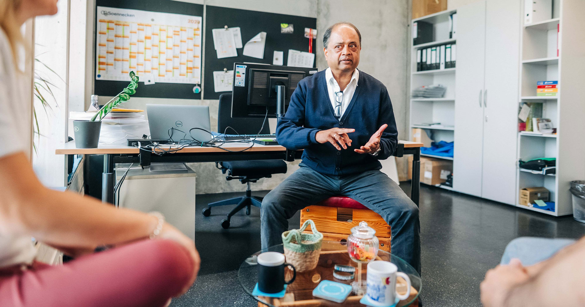 Herr Aithal vom Sportamt steht Rede und Antwort